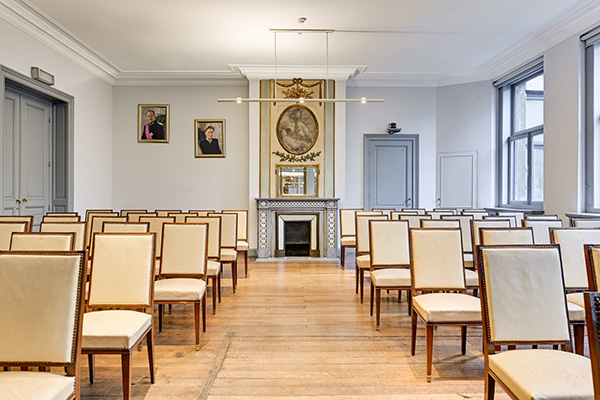 La mise à disposition de salles pour les Ventes Publiques